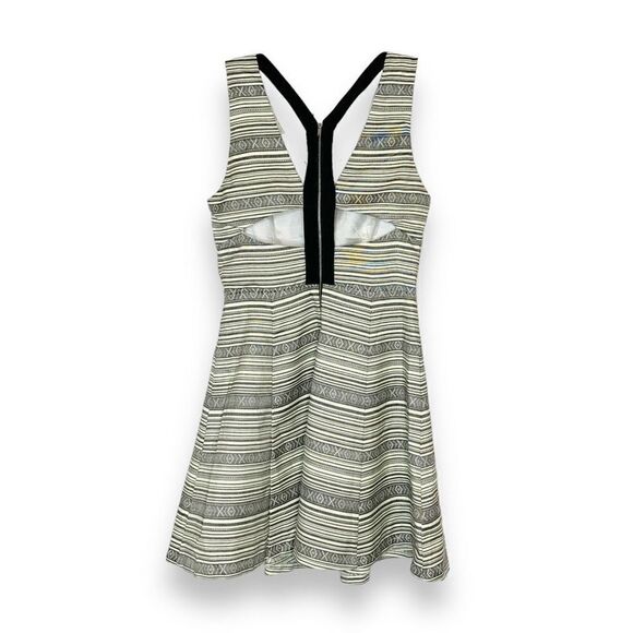 Red Saks Fifth Ave Sleeveless Tribal Print Fit & Flare Dress Back Cut Outs S/P - Picture 4 of 12